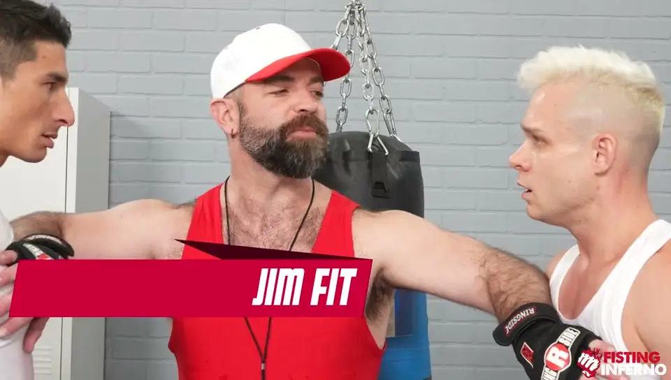 Gym Coach’s Rigorous ‘Hole Workout’ Shatters Boxing Taboos!