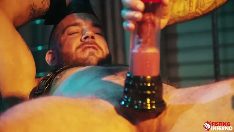 Tryp Bates in Leather & Lust Unleashed: Drew Valentino Punishes Tryp Bates!