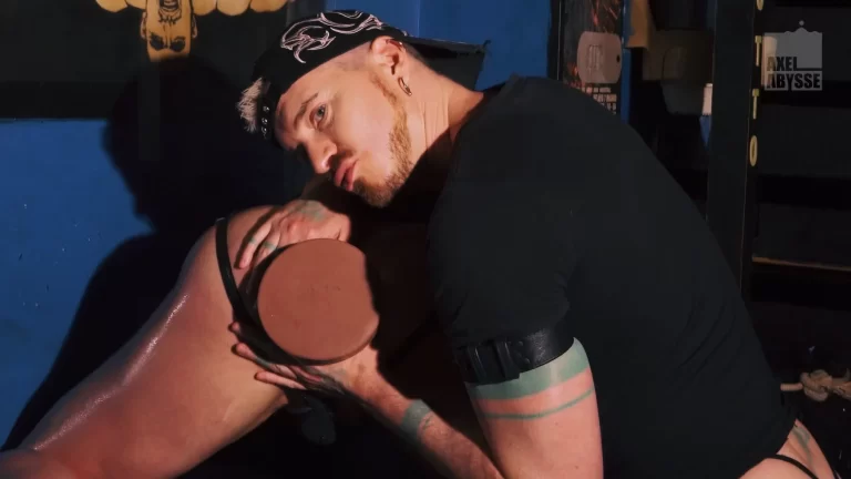 Axel Stuffs Max Wide's Gaping Ass